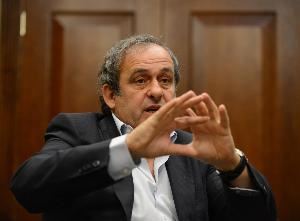 普拉蒂尼:我当FIFA主席就不会有VAR FIFA拿钱给我我却因此禁赛