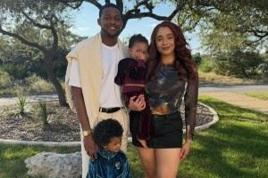 妥妥人生赢家!福克斯晒生活照 妻子貌美如花 儿女双全机灵可爱