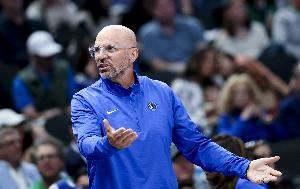 基德谈先发:防守没事进攻会陷入停滞 想用空切创造机会传球串联