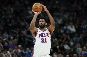 久违的小中投!恩比德时隔237天再在NBA赛场得分!