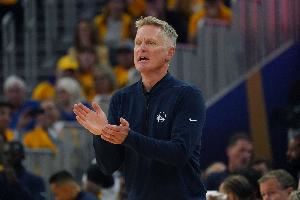  科尔：库里不在我们也能拉开空间 三分只是吉米武器库的第七选项