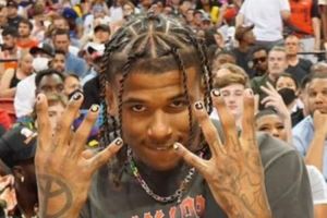 键盘侠|风雪哥背上文40岁女友头像!美球迷:废了!让华子教育你