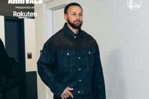  风格迥异！勇士官方晒库里和库明加的入场照