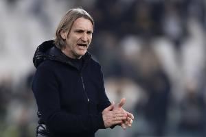  克雷莫内塞主帅：下半场我们的表现很出色，必须注意合理分配体能