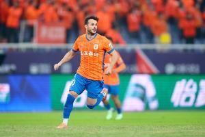  鲁媒：泰山不会轻易给瓦科长合同，球队之前还曾接触过替代人选