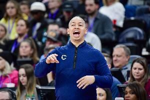  卢：球迷支持我们这么久 这种剧情见过太多 现在跳船对他们不公平