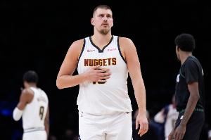  NBA仅4人单场至少55分&真实命中率90%+：库里 哈登 东契奇 约基奇