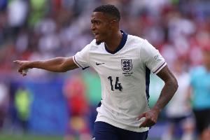  孔萨：凯恩每天都在训练中树立标杆 埃梅里的风格让我受益匪浅