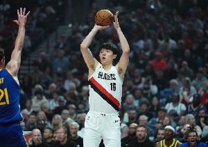  【菜鸟】杨瀚森9分5板3助1帽&多项新高 科沃德19分11板 乐福17分