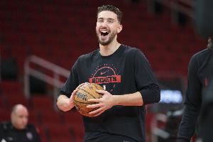  火记晒申京和康宁汉姆数据&战绩：2021年选秀中最出色的两位